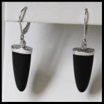 14kW Black Onyz Lever-Back Earrings